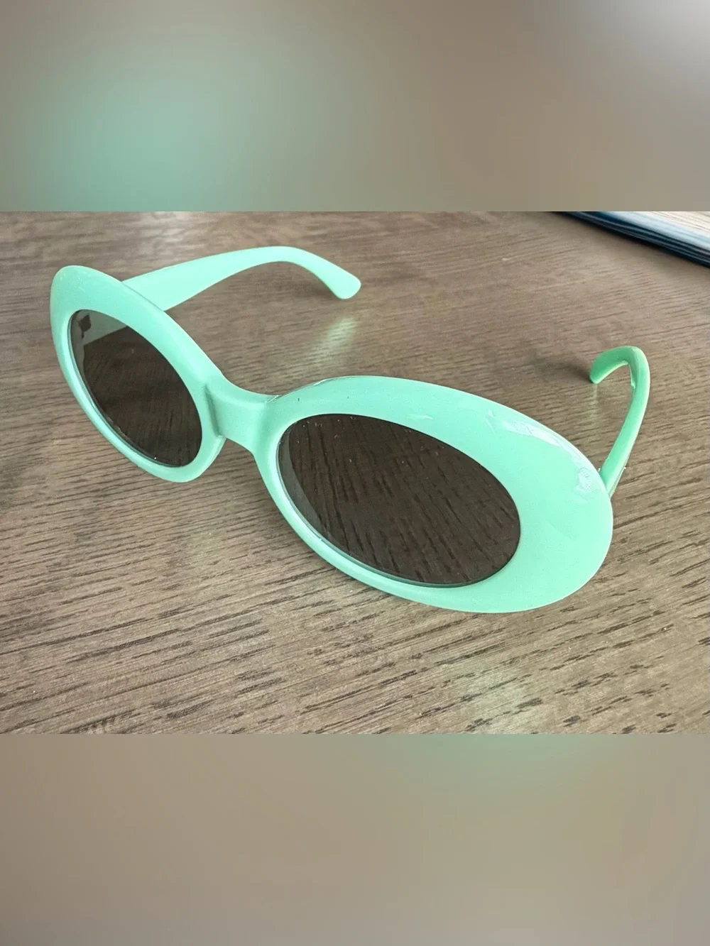 Retro Mint Green Oval Sunglasses